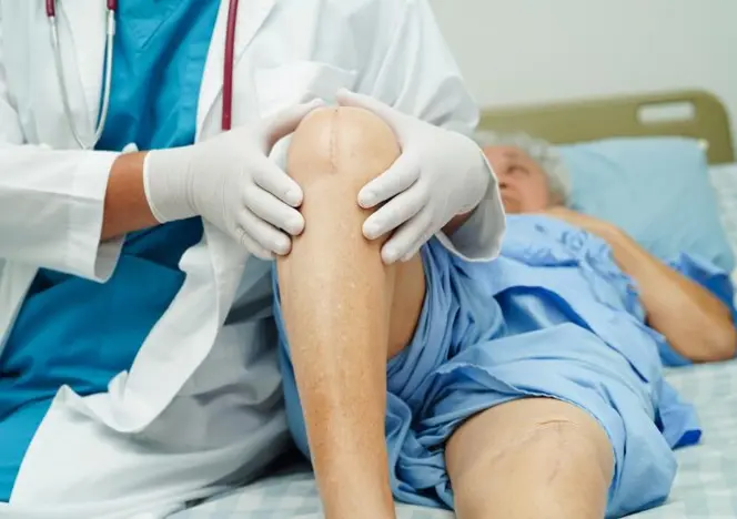Dor no joelho: como saber se é algo simples ou um sinal de alerta?